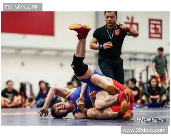 西安足球队在精英赛中的战术表现分析与点评探讨